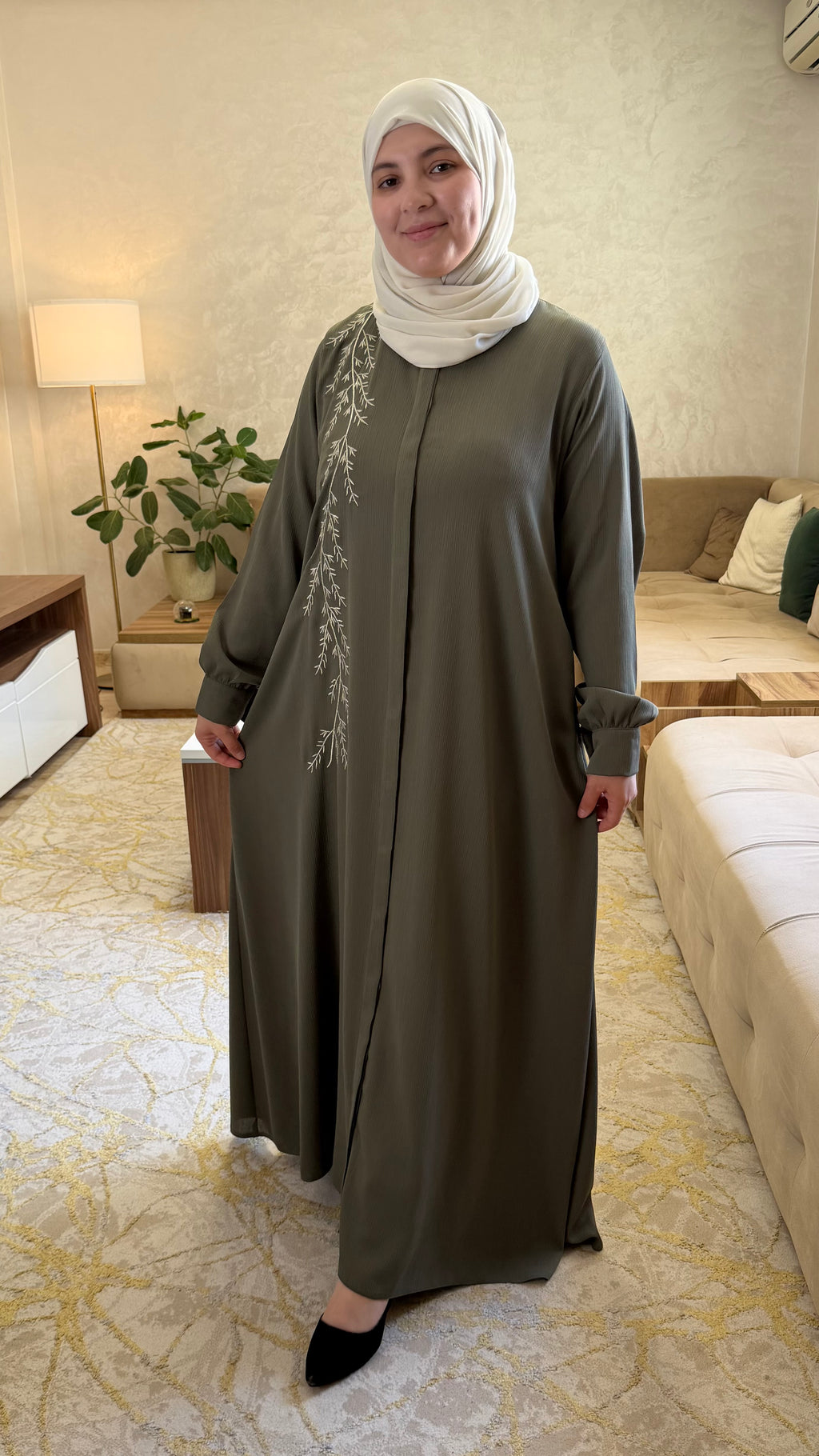 abaya chomokh