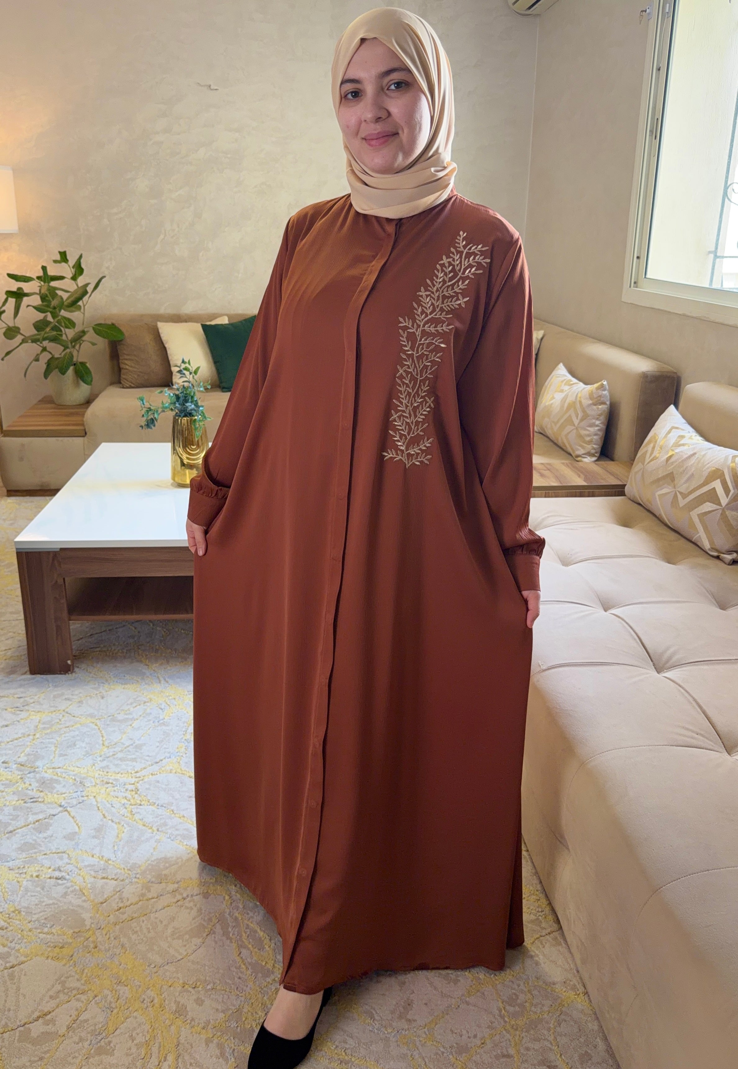 abaya chomokh